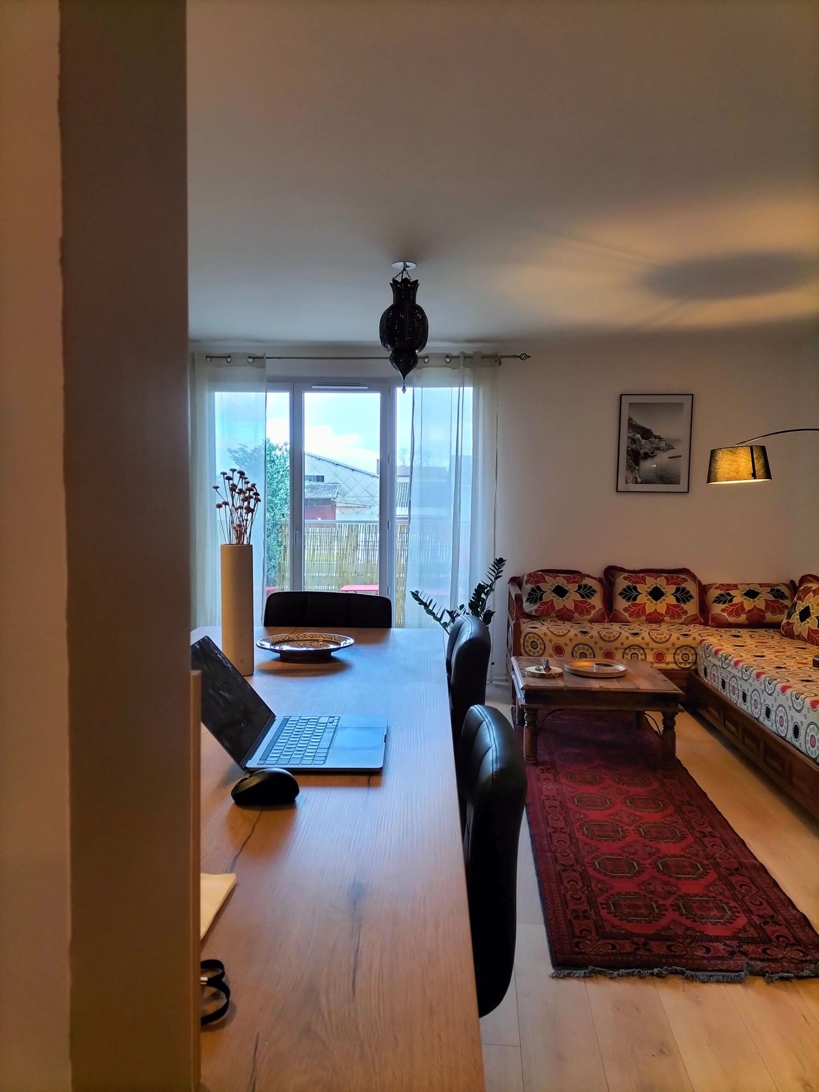 Colocation contemporaine: Livrée et dispo! 21 Salon colocation Mantes