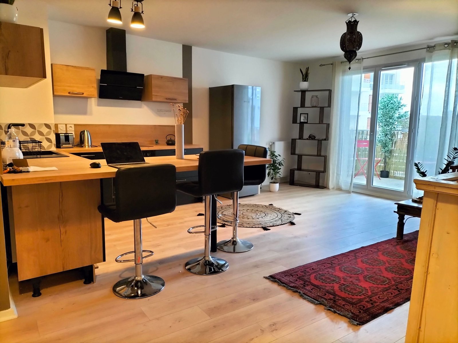 Colocation contemporaine: Livrée et dispo! 26 Salon colocation Mantes Ethique contemporain